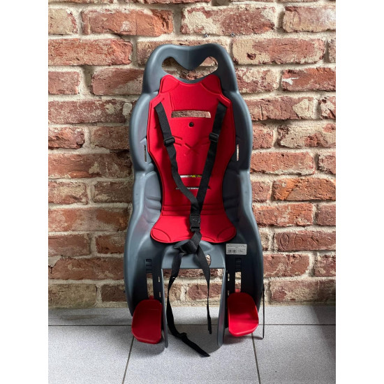 Кресло детское на багажник Fraach темно-серое с красной наклад., 22кг, Италия (HTP)