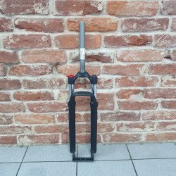 Вилка аморт.29"х1-1/8",алюм, пружин.-эластомер.,б/резьб., шток 260мм, ход 100мм, Disk тормоз,мат чер